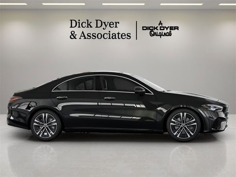 Used 2025 Mercedes-Benz CLA 250 image 5
