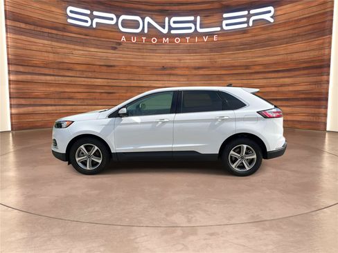 Used 2023 Ford Edge SEL w/ Convenience Package AWD/4WD image 2