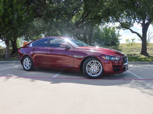 Used 2017 Jaguar XE Premium RWD image 1