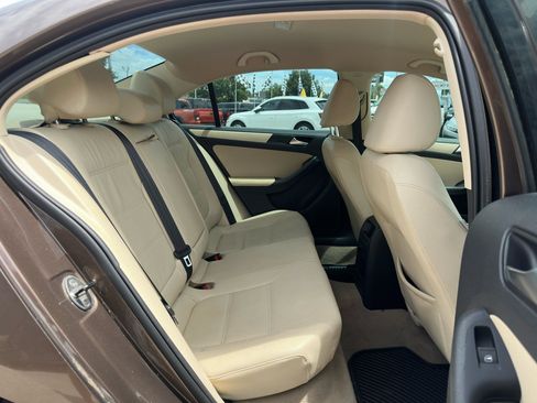Used 2012 Volkswagen Jetta SE image 14