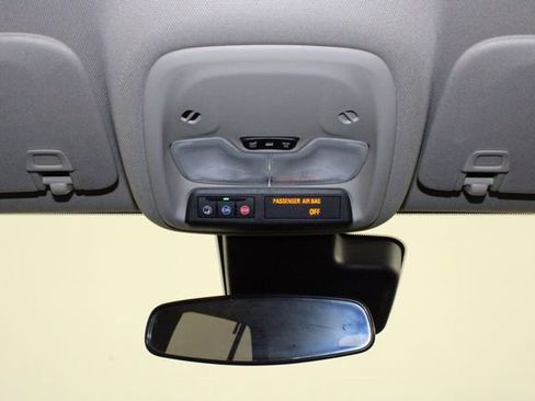 Used 2024 Buick Encore GX Sport Touring image 25