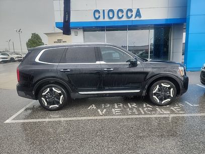Used 2025 Kia Telluride S