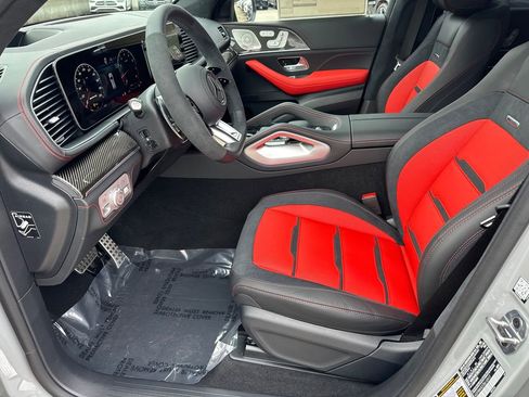 New 2026 Mercedes-Benz GLE 63 AMG S image 9