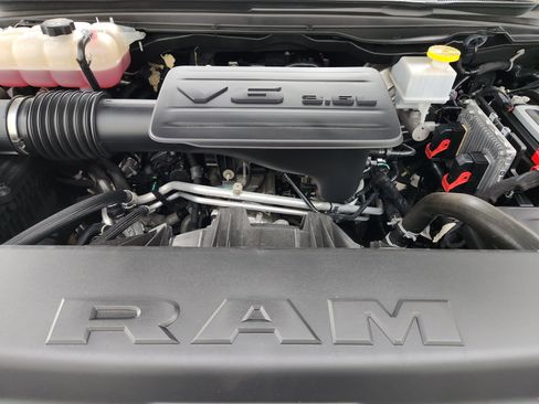 Used 2023 RAM 1500 Laramie AWD/4WD image 34