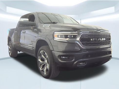 Used 2019 RAM 1500 Limited RWD image 5
