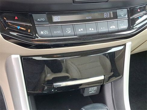 Used 2016 Honda Accord EX-L image 13