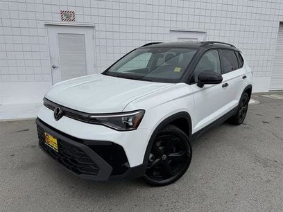 New 2025 Volkswagen Taos SE