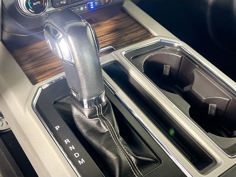Used 2019 Ford F150 Lariat w/ Equipment Group 502A Luxury AWD/4WD image 25