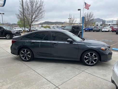 New 2026 Honda Civic FWD Hybrid Sedan image 10