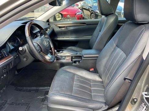 Used 2017 Lexus ES 300h FWD image 20