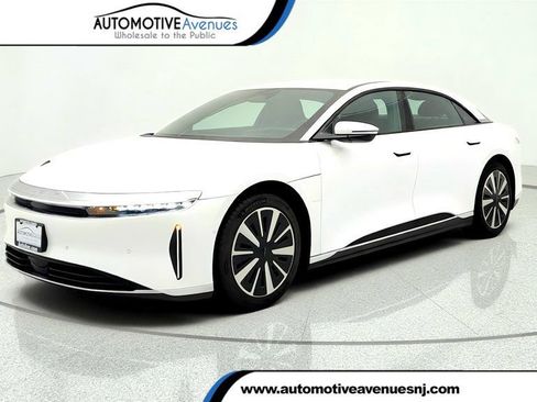 Used 2024 Lucid Air Pure RWD image 1