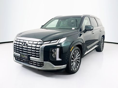 Used 2024 Hyundai Palisade Calligraphy FWD image 3