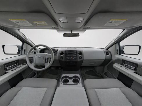 Used 2005 Ford F150 XLT RWD image 8