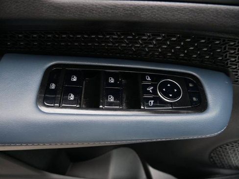 Certified 2023 Nissan Ariya AWD/4WD image 16