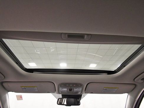 Certified 2022 Kia Telluride EX w/ EX Premium Package image 17