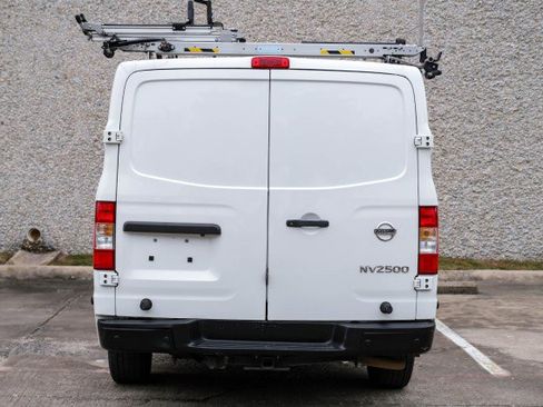 Used 2019 Nissan NV 2500 SV w/ Navigation Package image 8