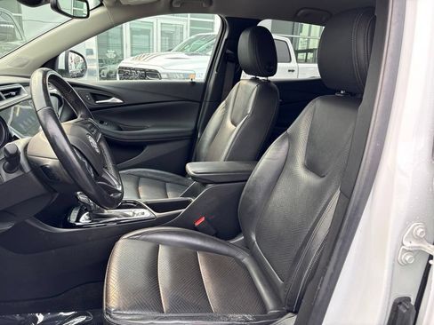 Used 2020 Buick Encore GX Essence FWD image 13