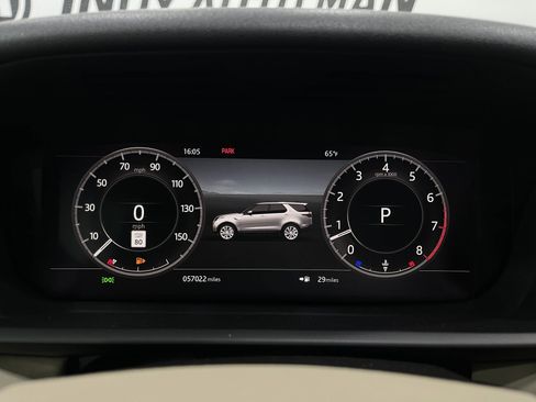 Used 2018 Land Rover Discovery HSE AWD/4WD image 23