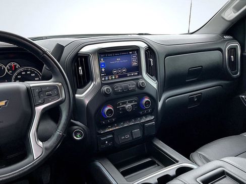 Used 2021 Chevrolet Silverado 1500 LTZ image 6