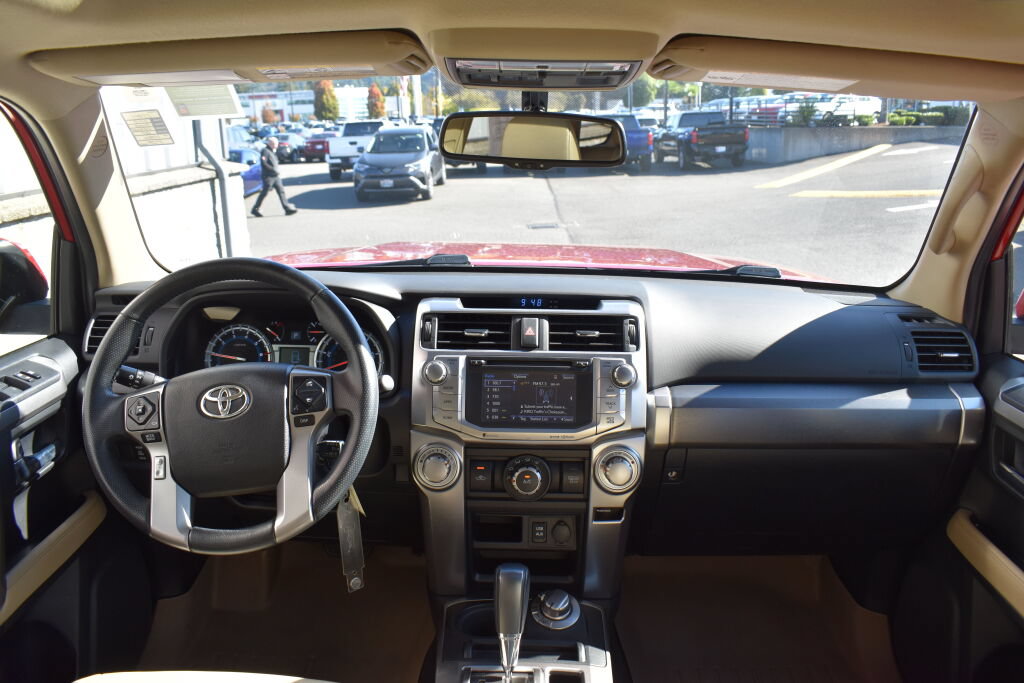 Certified 2018 Toyota 4Runner SR5 Premium AWD/4WD image 26