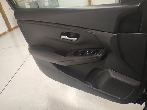 Used 2024 Nissan Sentra SV w/ All-Weather Package FWD image 9