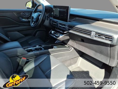 Used 2024 Lincoln Corsair Reserve w/ Jet Appearance Package image 12