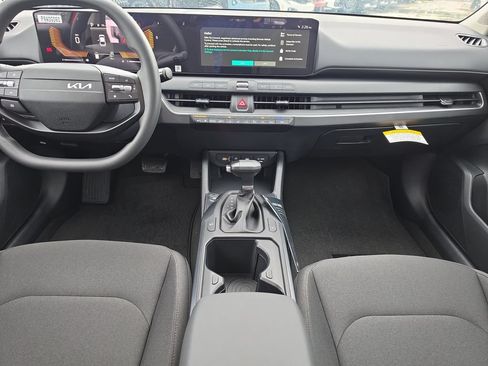 New 2026 Kia K4 FWD image 14