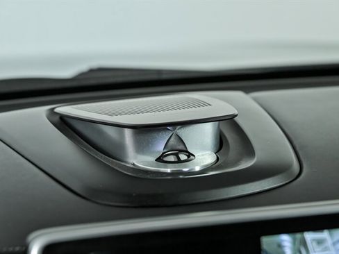 Used 2017 BMW X5 M image 28