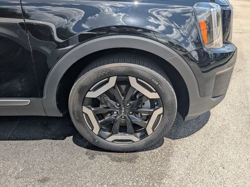 Used 2024 Kia Telluride S w/ S Sunroof Package FWD image 6