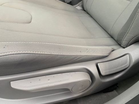 Used 2025 Hyundai Elantra SEL image 10