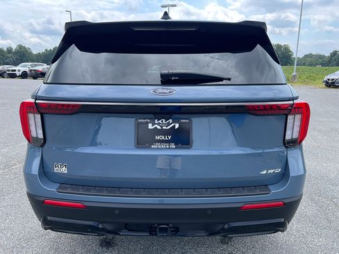 Used 2025 Ford Explorer ST-Line w/ Premium Package AWD/4WD image 4