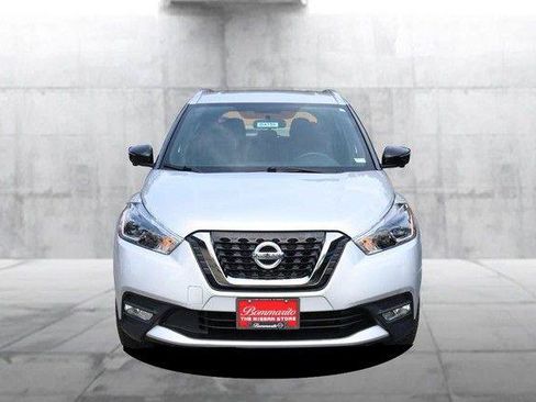 Used 2018 Nissan Kicks SR FWD image 4