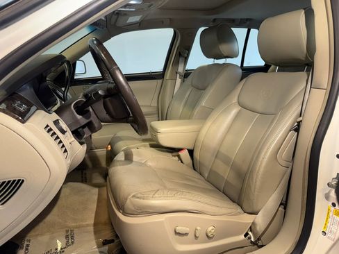 Used 2011 Cadillac DTS Luxury FWD image 9