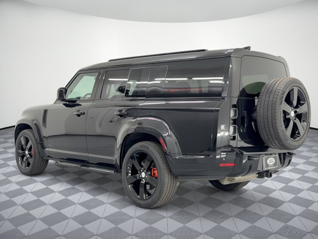 Used 2025 Land Rover Defender 130 X AWD/4WD image 3