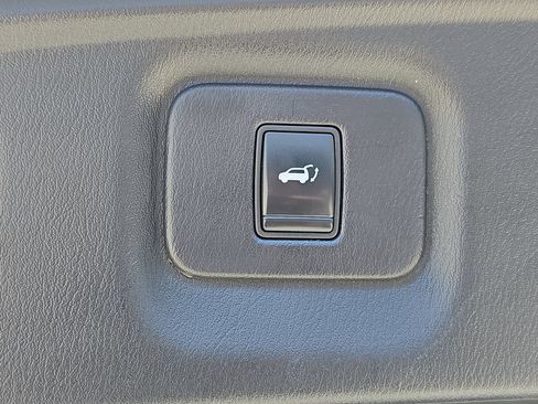 Used 2015 INFINITI QX60 FWD w/ Deluxe Touring Package image 17