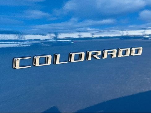 Certified 2023 Chevrolet Colorado Trail Boss w/ Advanced Trailering Package AWD/4WD image 4