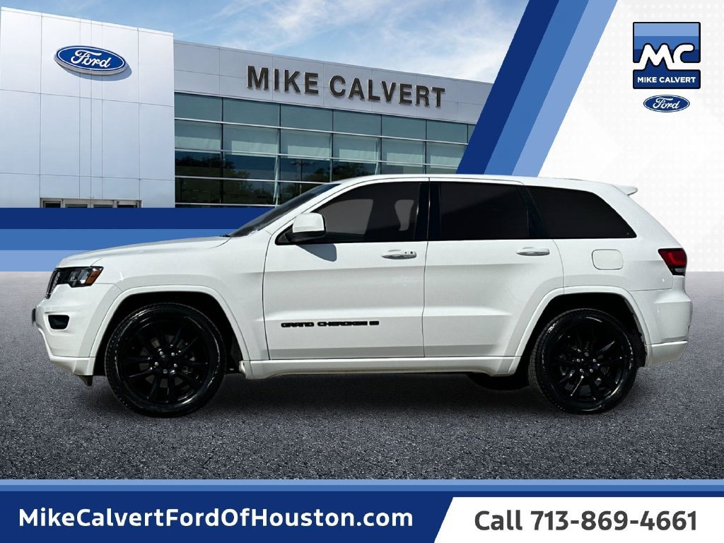 Used 2022 Jeep Grand Cherokee Laredo X RWD image 2