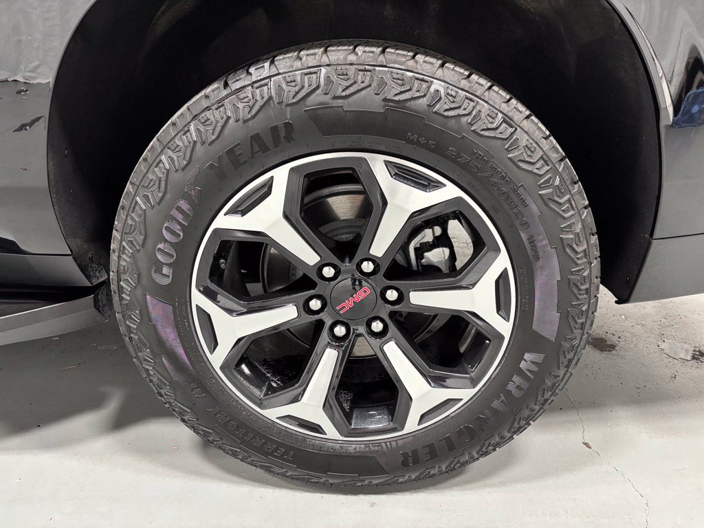 Used 2026 GMC Yukon XL AT4 AWD/4WD image 66