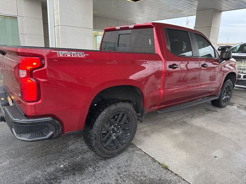Used 2024 Chevrolet Silverado 1500 LT Trail Boss w/ LT Trail Boss Premium Package AWD/4WD image 4