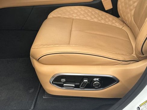 Used 2024 Jeep Grand Cherokee L Summit AWD/4WD image 10