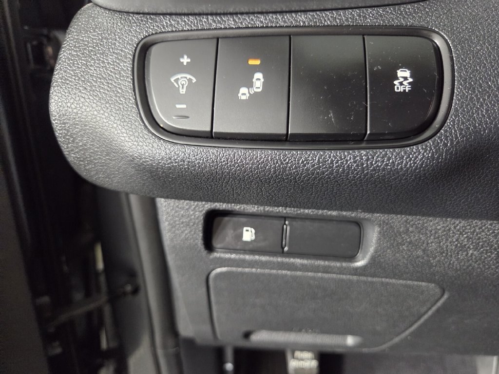 Used 2020 Kia Sorento LX w/ LX I4 Convenience Package FWD image 18