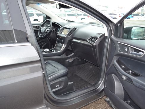 Used 2019 Ford Edge SEL w/ Equipment Group 201A image 9