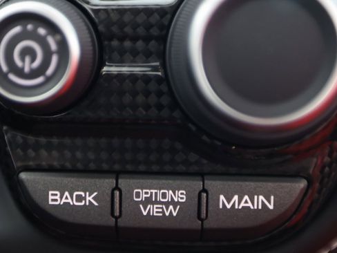 Used 2017 Ferrari 488 Spider image 31