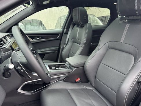 New 2024 Jaguar F-PACE R-Dynamic S AWD/4WD image 23