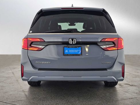 Used 2025 Honda Odyssey Sport-L image 4