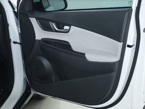 Used 2022 Hyundai Kona Limited w/ Cargo Package image 35