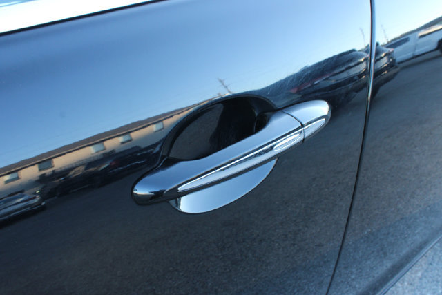 Used 2012 Jaguar XJ L RWD image 9