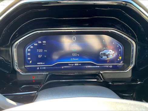 Used 2023 Chevrolet Silverado 1500 ZR2 w/ Technology Package image 19