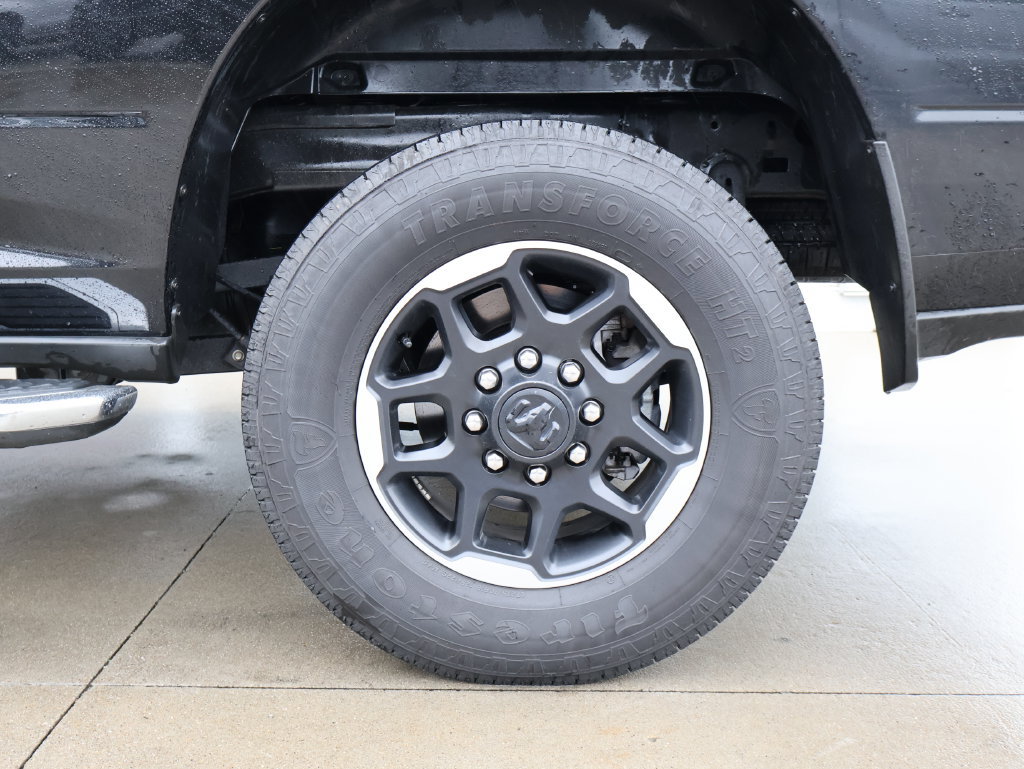 Used 2025 RAM 2500 Laramie AWD/4WD image 41