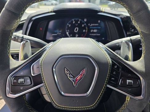 Used 2021 Chevrolet Corvette Stingray Premium Cpe w/ Z51 Performance Package RWD image 23